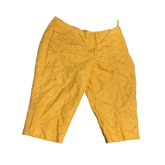 Ashley Stewart Eyelet Capri Pants Lined 18W - Picture 2 of 9